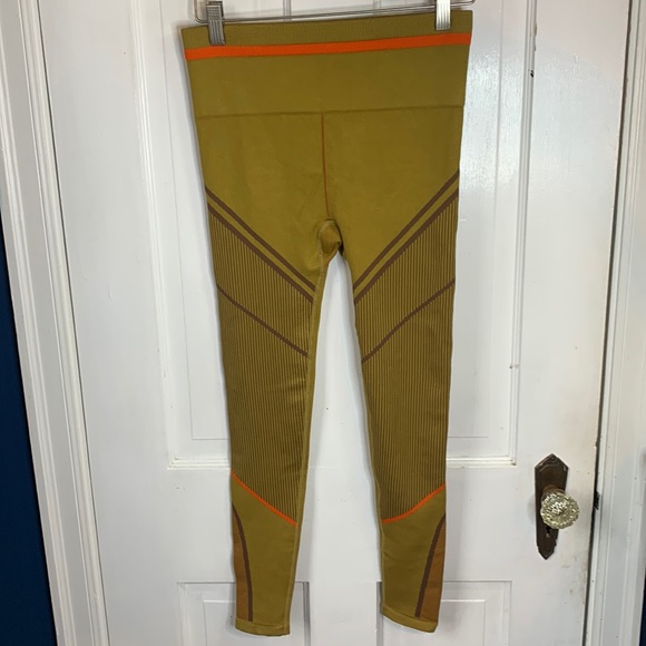 Fabletics High-Waisted Seamless Jacquard Chartreuse Legging Tights W-467 Size M - Picture 4 of 12